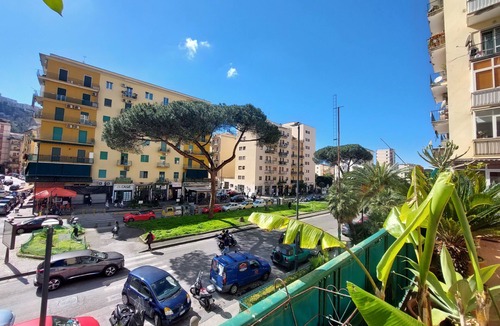 Fuorigrotta House | Centro Metrol2 L6 Cumana Stadio Uni Federicoii Mostra D'oltremare Terrazzo 50mq