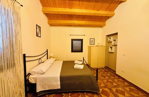 Centuripe Ski Chalet | Chalet Con Piscina