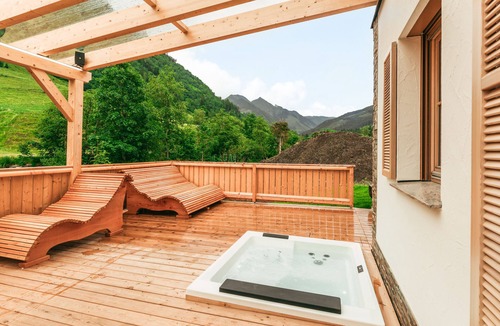 Donnersbachwald Ski Chalet | Chalet with terrace, sauna and outdoor spa