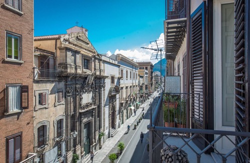 Albergheria Apartment | Charming Apartment in the city center
