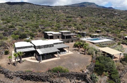 Pantelleria Villa | charming Dammuso included in the farm Dammusi Posidonia, with pool and sea view