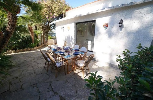 Forio Apartment | Charming One-Bedroom Apartment with Sea View in Villa with Pool by the Sea