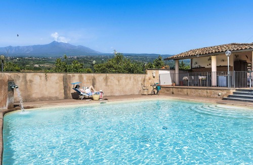 Coste House | Charming villa with pool, blossoming garden & view