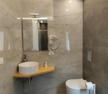 Castelbuono House | Chiazzannintra