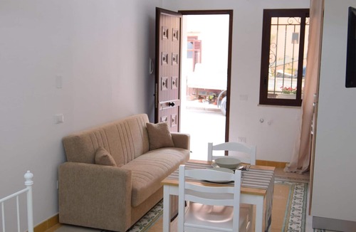 Terrasini House | Comfortable apartment near the sea and near Palermo, Sicily
