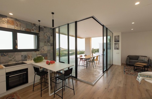 Favara Villa | Contemporary Shelter