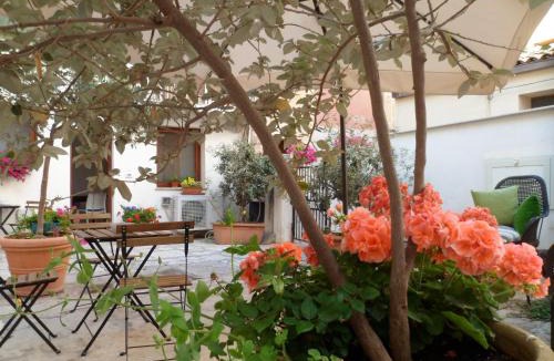Trapani City Centre Apartment | Cortile Antico