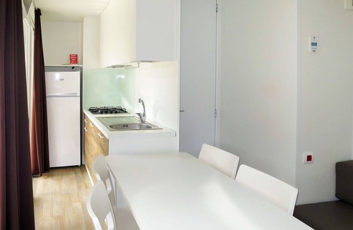 Baia Domizia House | Cosy apartment in villa for 6 people with A/C, WIFI, pool, TV and terrace