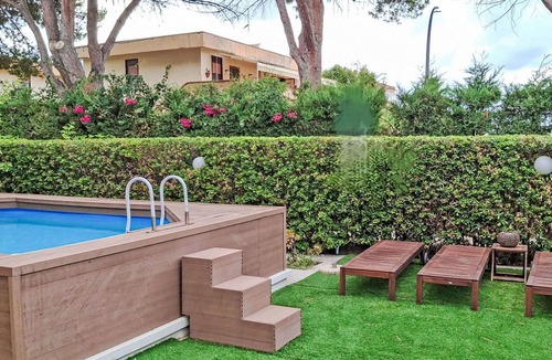 Campofelice di Roccella Apartment | Cosy apartment for 2 people with private pool, WIFI, A/C, TV and terrace