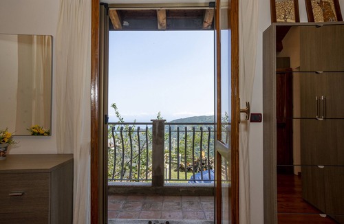 Gioiosa Marea Cottage | Cottage 'Rustico E Casale' with Sea View, Private Terrace and Wi-Fi