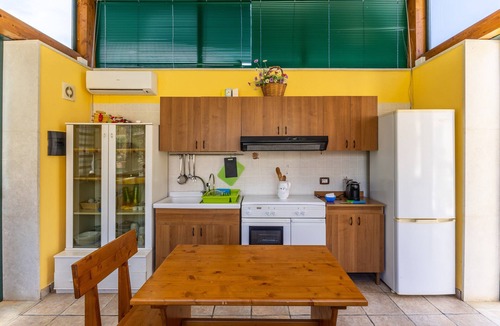Pozzallo House | Country House 'Alla Corte Di Nonna Maria' with Air Conditioning