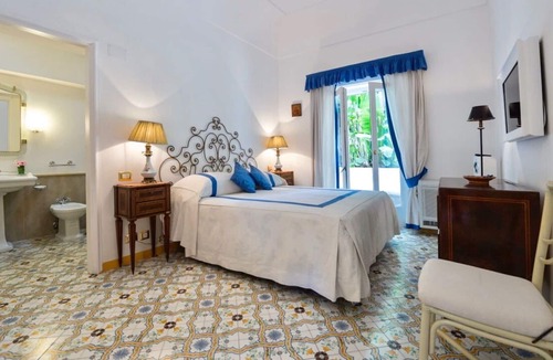 Marina Grande Other | Country House / Farm House in Capri with 5 bedrooms sleeps 10