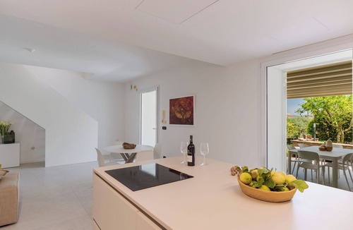 Santa Tecla House | Cozy and elegant villa in Santa Tecla, a few steps from the beach