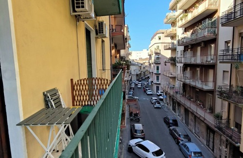 Borgo-Sanzio Apartment | Cozy Apartment above Giuffrida Metro Stop with CIR 19087015C238810