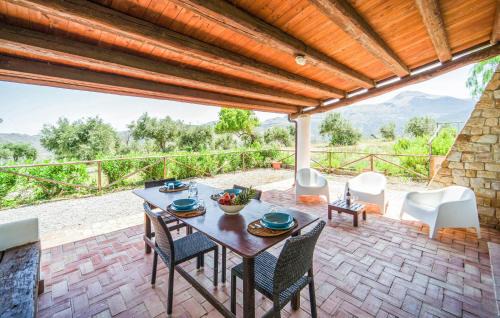 Collesano Apartment | Cozy Apartment In Collesano Pa