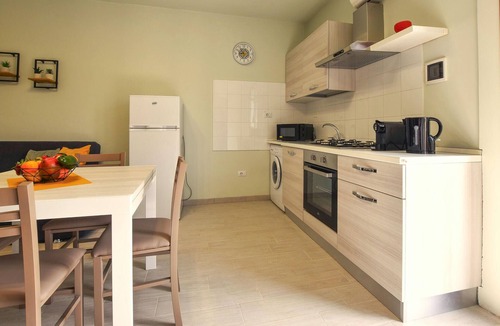 Trappeto Apartment | Cozy apartment in Trappeto with WiFi