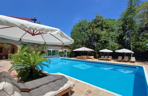 Torre de' Passeri House | Cozy Bungalow with Pool. Pet-friendly.
