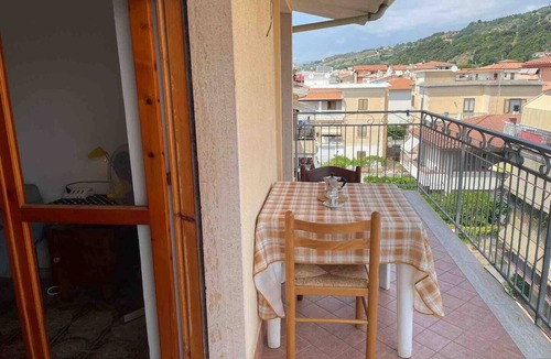 Diamante House | Cozy Double Room with Sea and Mountain view Terrace