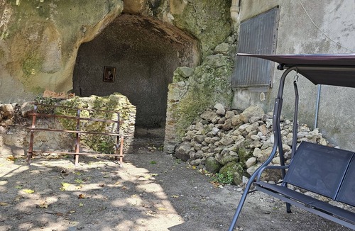 Monforte San Giorgio House | Cozy historic house with garden and view
