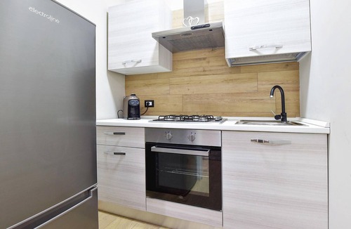 Old Town House | Cozy home in Catania with kitchen