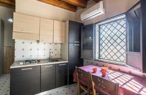 Grammichele House | Cozy home in Grammichele with swimming pool