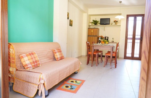 Mazzeo Apartment | Cozy house on the sea side