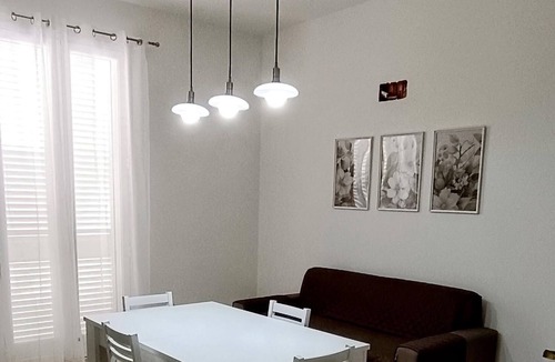 Acate Apartment | Cozy, newly renovated apartment located within walking distance of downtown
