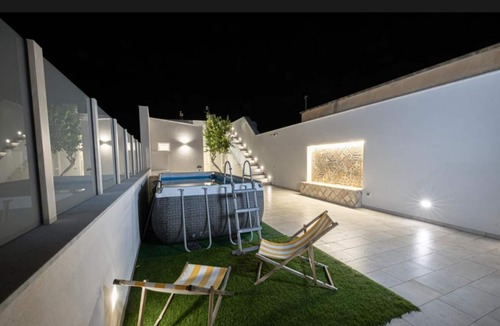 Tre Fontane Villa | Cozy seaside villa a few meters from the beach for couples and families