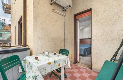 Chianchitta-Pallio Apartment | Cozy Studio x2 - w/Balcony