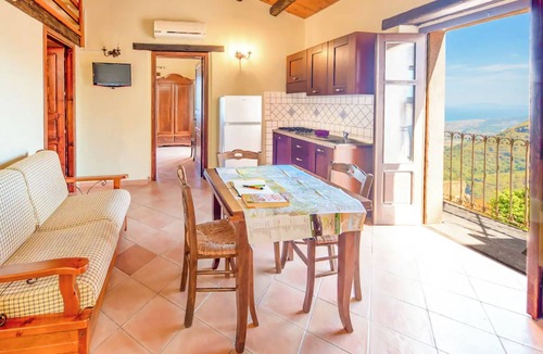 San Marco d'Alunzio Apartment | Crimaldi balcony in the historic center of San Marco d'Alunzio