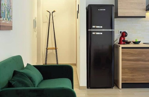 Barcellona Pozzo di Gotto Apartment | [Da Mimmo] Central location, close to the sea, free parking