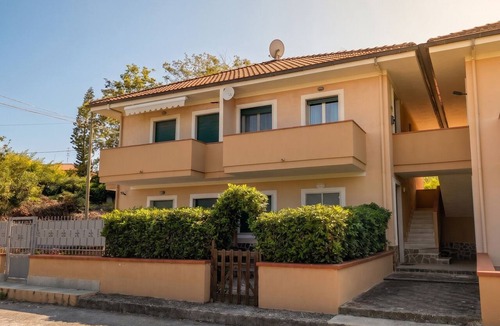 Santa Marina Apartment | Da Rose Marys Vacation Home in Policastro Bussentino. In the heart of Cilento