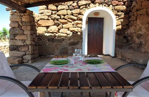Pantelleria Apartment | Dammuso Alcove