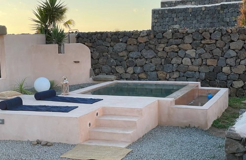 Pantelleria House | Dammuso Elisir Rosa - Private Jacuzzi and Garden