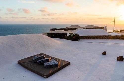 Pantelleria House | Dammuso Il Mulino by DomuSicily