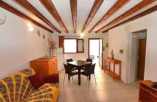Lampedusa Villa | Dammuso in the countryside