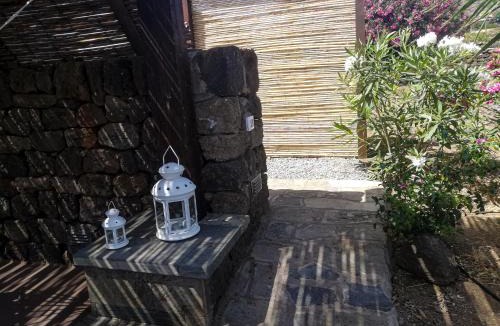 Pantelleria Apartment | Dammuso Surya Il cappero monolocale