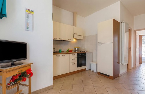 Ronchi Apartment | Daniela 4 100m From Sea, Marina di Massa, Italy