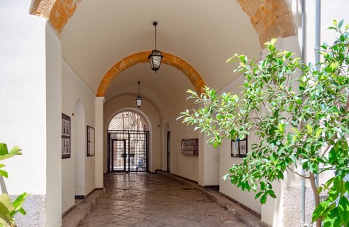 Monte di Pieta Apartment | Dante's house, in the historic center of Palermo