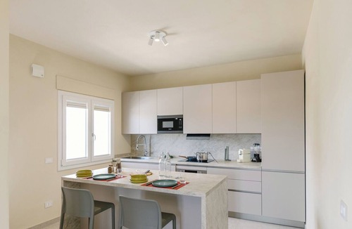 Marina di Davoli Apartment | Daulia, apartment in a villa near Soverato, Ionian Coast of Calabria—open year-round