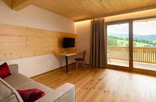 Poellau House | De Luxe double room (1-2 nights) - Pircherhof - "Adults only" on an organic farm