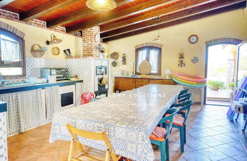 Partinico Villa | Deluxe Villa with Salata Pool Large Green Spaces By Sicily Home Solutions