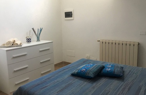 Gallina Apartment | Depandance in villa 700 meters from the sea