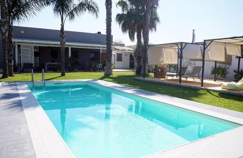 Epipoli Apartment | Dependance in Villa con Piscina by Wonderful Italy