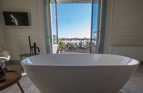 Acireale Bed & Breakfast | Des Bains Chambre & Suite
