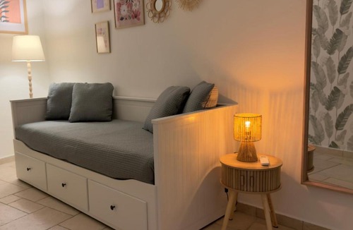 Old Town Apartment | DeShome Apartment