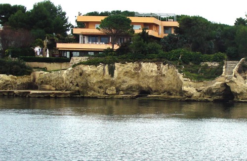Syracuse House | design villa on the sea with a splendid view of the Gulf of Syracuse