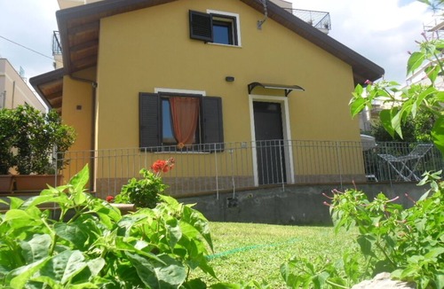 Ali Terme Villa | Detached villa 20m from the sea for stays and spa treatments near Taormina