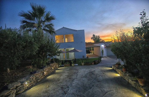 Ribera Villa | Detached villa, just 5 minutes from the beach