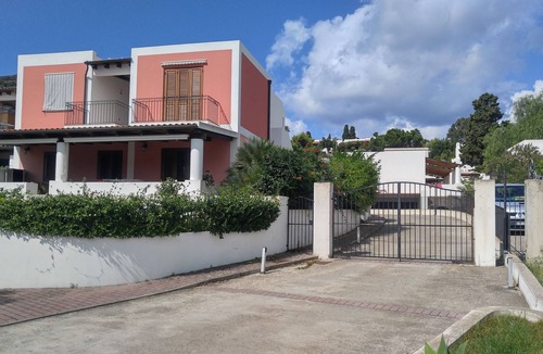 Lipari Historic Centre Apartment | Diana villa (with private parking)